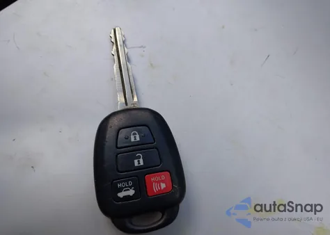 2015 Toyota Corolla Le z USA, uszkodzony, nr VIN 5YFBURHE2FP236682